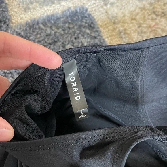 Torrid racerback v-neck swim tankini wireless - Picture 8 of 8